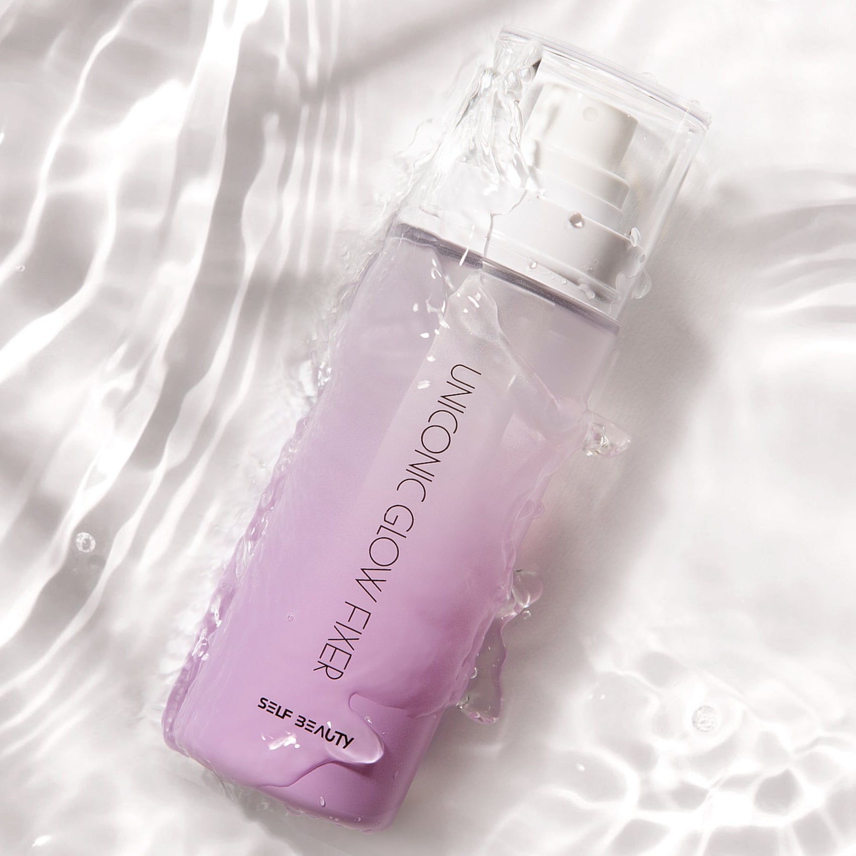 UNICONIC Glow Setting Spray – Skincare-Infused Makeup Mist